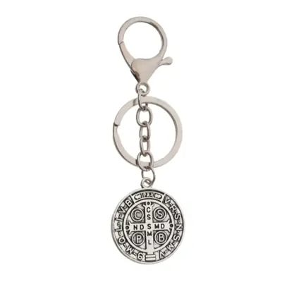 Chaveiro com Medalha de São Bento em Prata Velha