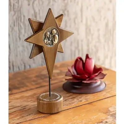 Estrela de Belém em Madeira com Sagrada Família e Pedestal