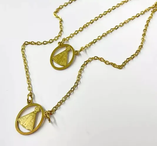 Colar Dourado de Nossa Senhora Aparecida em Aço Inox Dúzia
