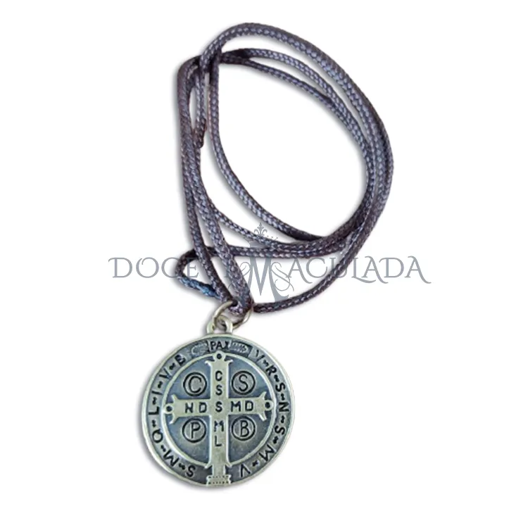 Cordão de Pescoço de São Bento com Medalha Grande