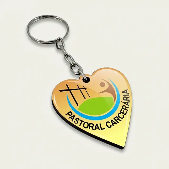 Chaveiro de Madeira Coração da Pastoral Carcerária