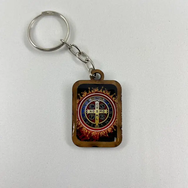 Chaveiro de Madeira Quadrado São Bento de Proteção