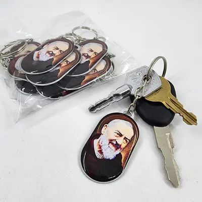 Chaveiro Plaqueta Padre Pio de Pietrelcina, Pacote com 10