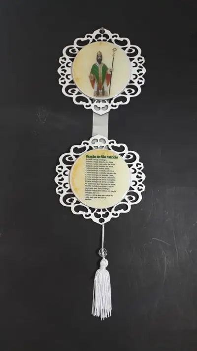 Enfeite Devocional de Madeira São Patrício para o Lar