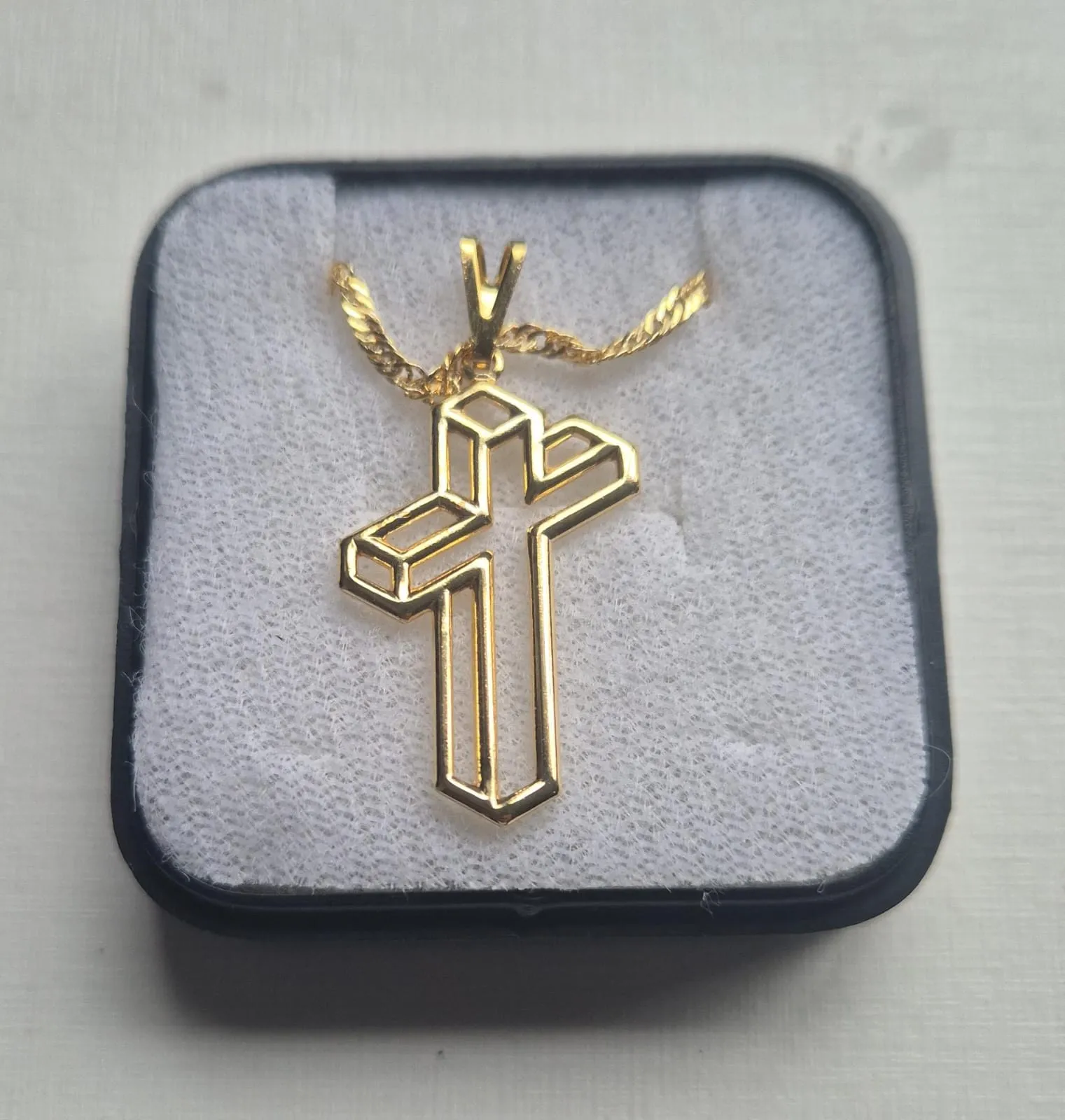 Colar Folheado Cruz de Cristo para Devoção Diária