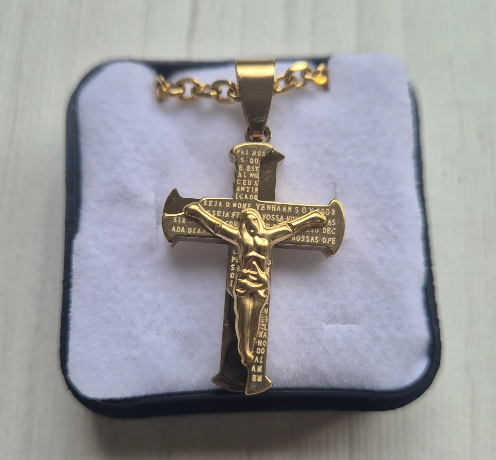 Colar Religioso Folheado Crucifixo