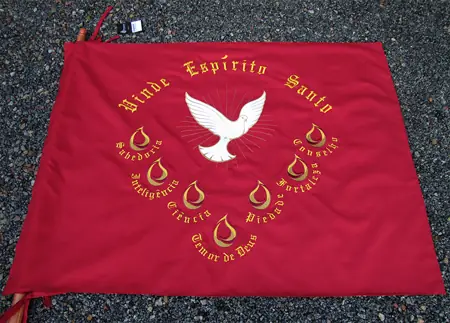 Bandeira do Divino Espírito Santo