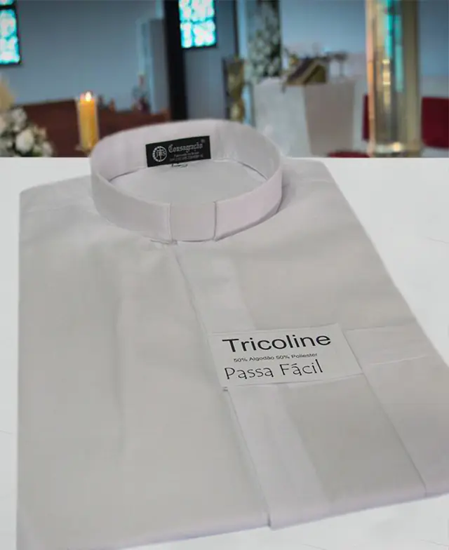 Camisa Clerical Branca em Tricoline