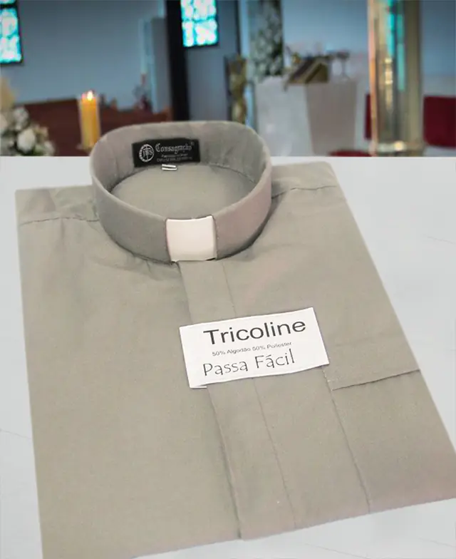 Camisa Clerical Cinza Claro em Tricoline