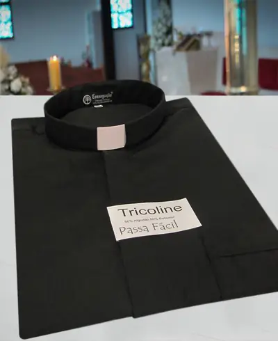 Camisa Clerical Preta em Tricoline