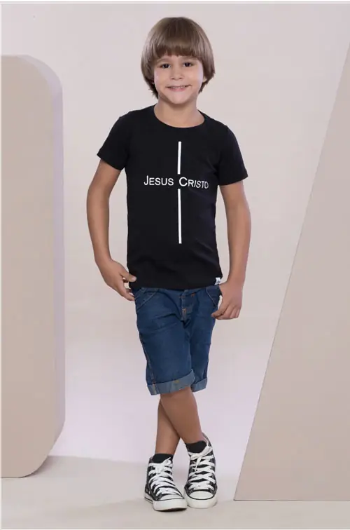 Camiseta Infantil Preta com Nome de Jesus