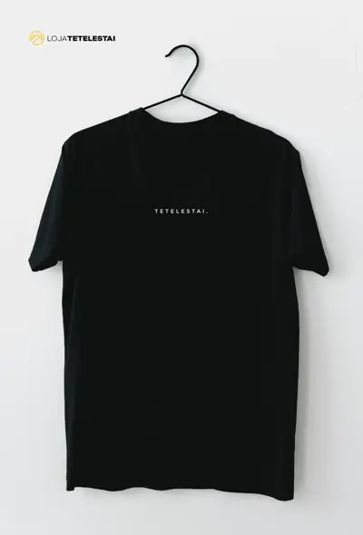 Camiseta Minimalista com o Nome Tetelestai