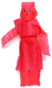Boneca de Pano Feminina na Cor Vermelha