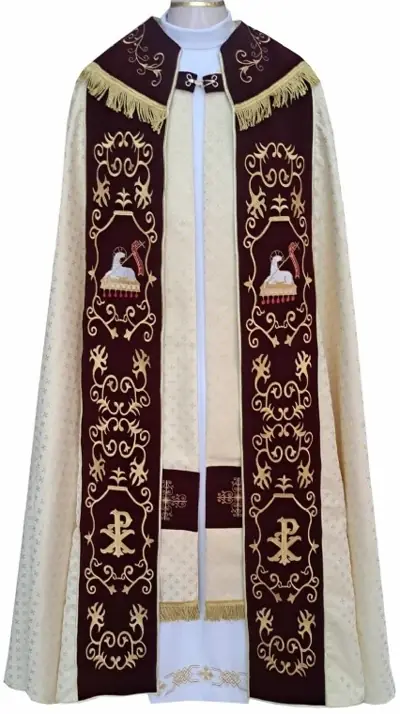 Capa de Asperge Dourada com Galão em Veludo e Estola