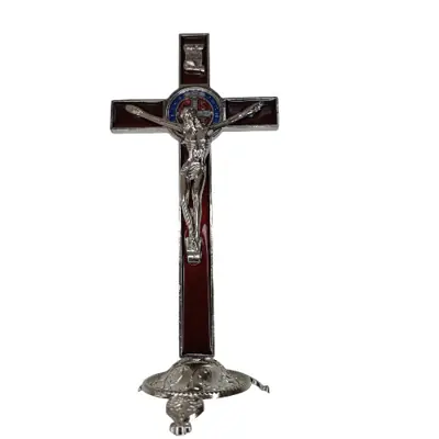 Crucifixo de Mesa com Medalha de São Bento — Modelo Clássico